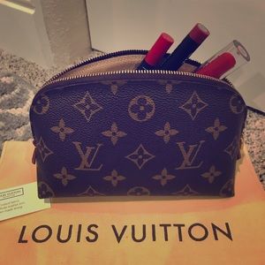 💛Authentic LV Cosmetic Pouch💛